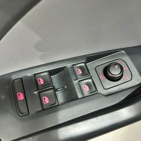 VOLKSWAGEN T-Cross 1.0 4P 200 TSI FLEX COMFORTLINE AUTOM�TICO, Foto 18