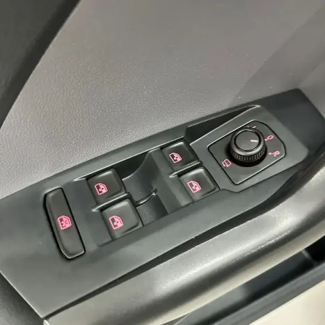 VOLKSWAGEN T-Cross 1.0 4P 200 TSI FLEX COMFORTLINE AUTOM�TICO, Foto 18