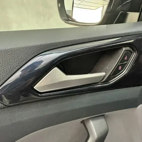 VOLKSWAGEN T-Cross 1.0 4P 200 TSI FLEX COMFORTLINE AUTOM�TICO, Foto 19