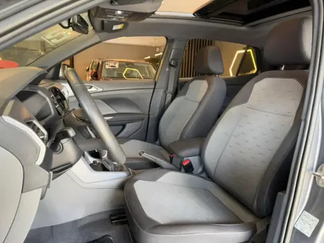 VOLKSWAGEN T-Cross 1.0 4P 200 TSI FLEX COMFORTLINE AUTOM�TICO, Foto 15