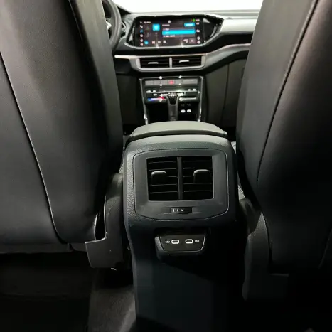 VOLKSWAGEN T-Cross 1.4 4P 250 TSI FLEX HIGHLINE AUTOM�TICO, Foto 14