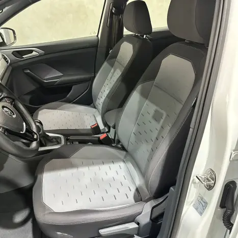 VOLKSWAGEN T-Cross 1.0 4P 200 TSI FLEX COMFORTLINE AUTOM�TICO, Foto 24