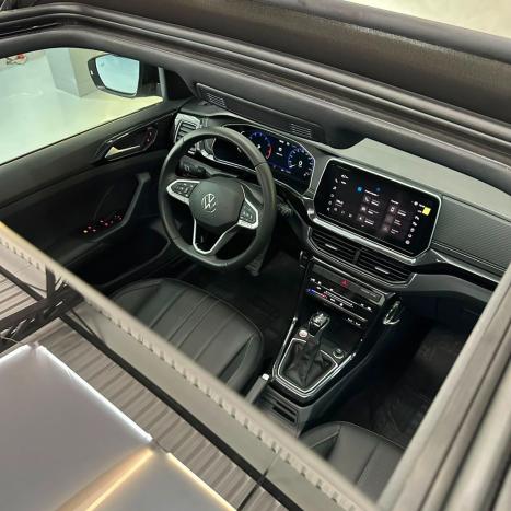 VOLKSWAGEN T-Cross 1.4 4P 250 TSI FLEX HIGHLINE AUTOM�TICO, Foto 23