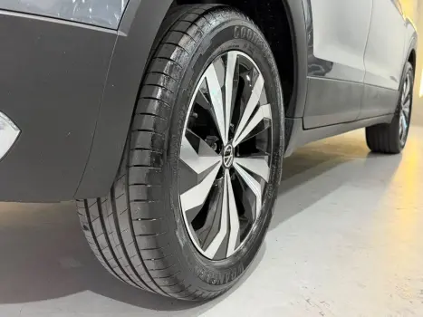 VOLKSWAGEN T-Cross 1.0 4P 200 TSI FLEX HIGHLINE AUTOM�TICO, Foto 19