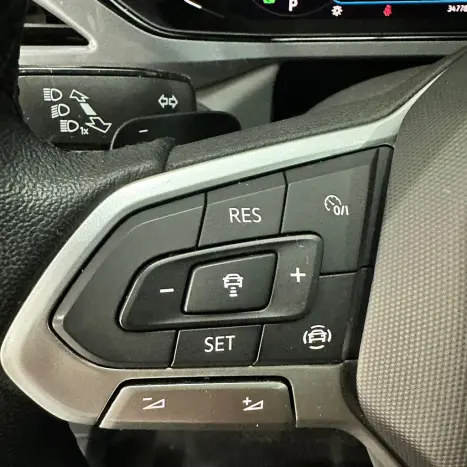 VOLKSWAGEN Taos 1.4 16V 4P FLEX 250 TSI HIGHLINE AUTOM�TICO, Foto 22