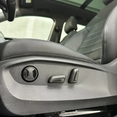 VOLKSWAGEN Taos 1.4 16V 4P FLEX 250 TSI HIGHLINE AUTOM�TICO, Foto 28