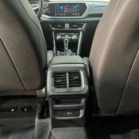 VOLKSWAGEN Taos 1.4 16V 4P FLEX 250 TSI HIGHLINE AUTOM�TICO, Foto 13