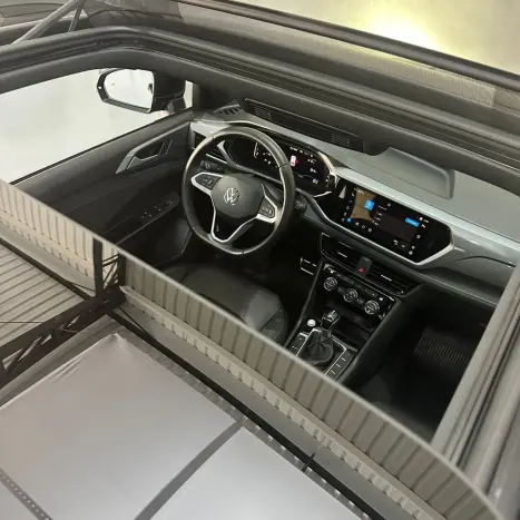 VOLKSWAGEN Taos 1.4 16V 4P FLEX 250 TSI HIGHLINE AUTOM�TICO, Foto 22