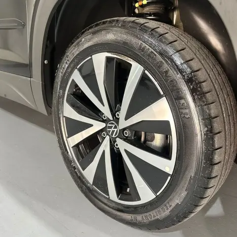 VOLKSWAGEN Taos 1.4 16V 4P FLEX 250 TSI HIGHLINE AUTOM�TICO, Foto 25