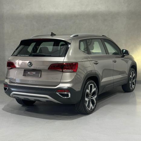 VOLKSWAGEN Taos 1.4 16V 4P FLEX 250 TSI HIGHLINE AUTOM�TICO, Foto 4