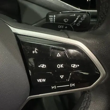 VOLKSWAGEN Taos 1.4 16V 4P FLEX 250 TSI HIGHLINE AUTOM�TICO, Foto 23