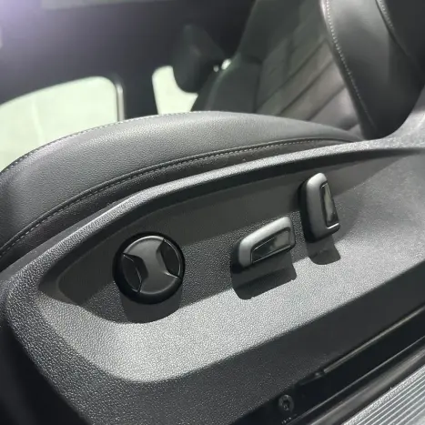 VOLKSWAGEN Taos 1.4 16V 4P FLEX 250 TSI HIGHLINE AUTOM�TICO, Foto 28