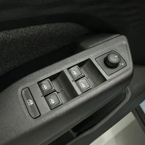 VOLKSWAGEN Tera 1.0 12V 4P 170 TSI COMFORT AUTOM�TICO, Foto 22