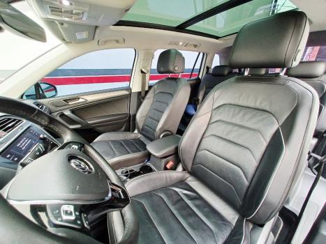 VOLKSWAGEN Tiguan 1.4 250 TSI TOTAL FLEX ALLSPACE COMFORTLINE TURBO AUTOMTICO TIPTRONIC, Foto 8