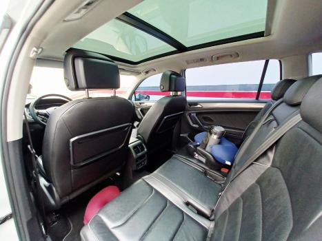 VOLKSWAGEN Tiguan 1.4 250 TSI TOTAL FLEX ALLSPACE COMFORTLINE TURBO AUTOMTICO TIPTRONIC, Foto 14