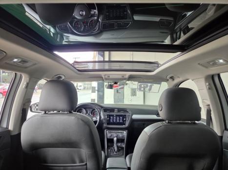 VOLKSWAGEN Tiguan 1.4 16V 4P TSI TURBO DSG AUTOM�TICO, Foto 9