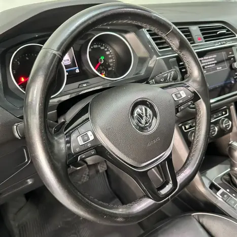VOLKSWAGEN Tiguan 1.4 16V 4P TSI 250 FLEX TURBO COMFORTLINE AUTOM�TICO, Foto 22