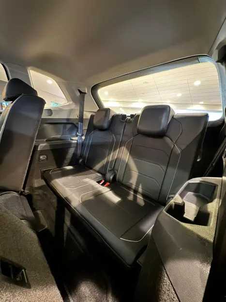VOLKSWAGEN Tiguan 1.4 250 TSI TOTAL FLEX ALLSPACE TURBO AUTOM�TICO TIPTRONIC, Foto 14