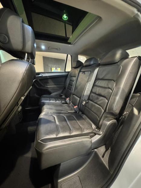 VOLKSWAGEN Tiguan 1.4 250 TSI TOTAL FLEX ALLSPACE TURBO AUTOM�TICO TIPTRONIC, Foto 15