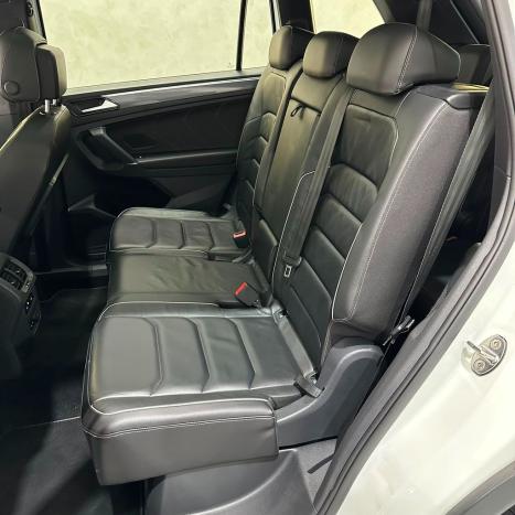 VOLKSWAGEN Tiguan 2.0 350 TSI TOTAL FLEX ALLSPACE R-LINE 4-MOTION TURBO AUTOM�TICO DSG, Foto 27