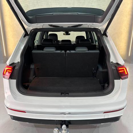 VOLKSWAGEN Tiguan 2.0 350 TSI TOTAL FLEX ALLSPACE R-LINE 4-MOTION TURBO AUTOM�TICO DSG, Foto 30