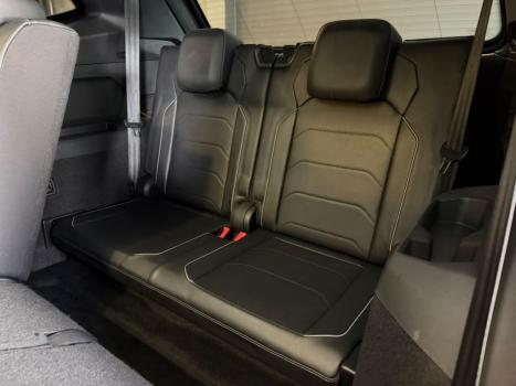 VOLKSWAGEN Tiguan 2.0 16V 4P TSI R-LINE TURBO AUTOM�TICO TIPTRONIC, Foto 16
