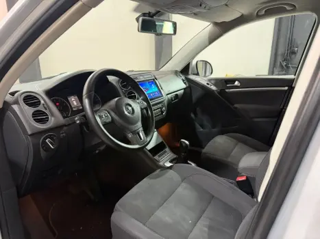 VOLKSWAGEN Tiguan 2.0 16V 4P TSI 4WD TURBO AUTOM�TICO, Foto 7