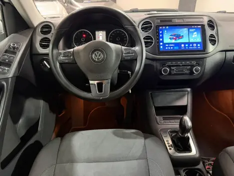 VOLKSWAGEN Tiguan 2.0 16V 4P TSI 4WD TURBO AUTOM�TICO, Foto 8