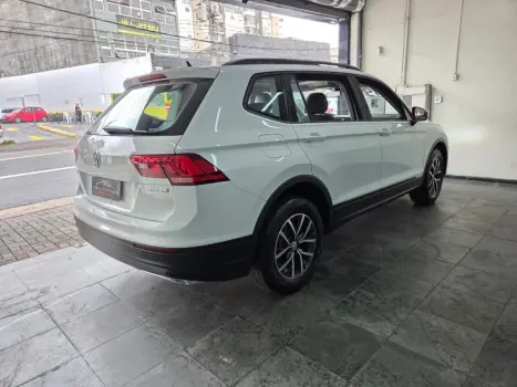 VOLKSWAGEN Tiguan , Foto 17