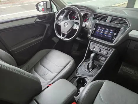 VOLKSWAGEN Tiguan , Foto 7