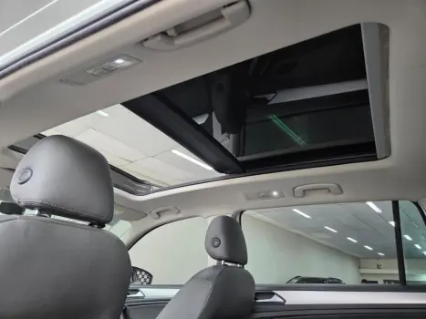 VOLKSWAGEN Tiguan , Foto 10