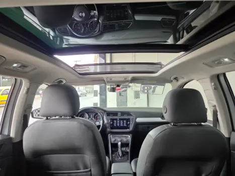 VOLKSWAGEN Tiguan , Foto 11