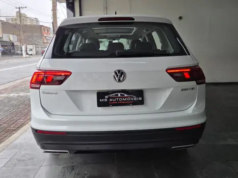 VOLKSWAGEN Tiguan , Foto 16