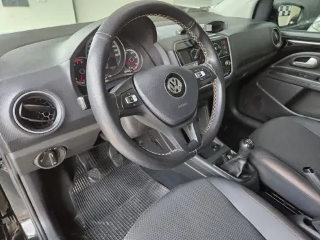 VOLKSWAGEN UP 1.0 4P FLEX 170 TSI XTREME, Foto 6