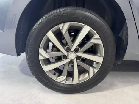 VOLKSWAGEN Virtus 1.0 4P 200 TSI FLEX COMFORTLINE AUTOM�TICO, Foto 9