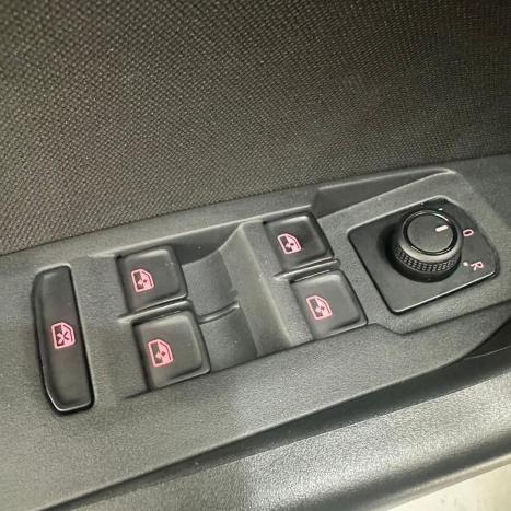 VOLKSWAGEN Virtus 1.0 4P 200 TSI FLEX COMFORTLINE AUTOM�TICO, Foto 18