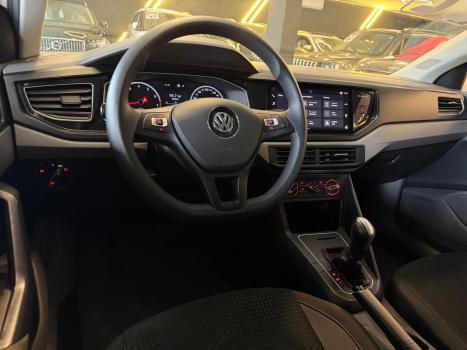 VOLKSWAGEN Virtus 1.0 4P 200 TSI FLEX COMFORTLINE AUTOM�TICO, Foto 4