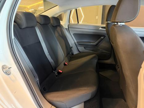 VOLKSWAGEN Virtus 1.0 4P 200 TSI FLEX COMFORTLINE AUTOM�TICO, Foto 18