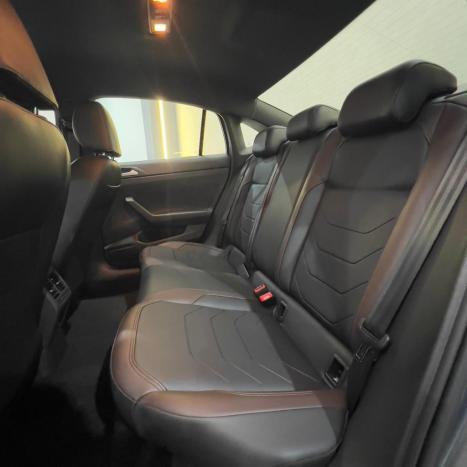 VOLKSWAGEN Virtus 1.0 4P 200 TSI FLEX HIGHLINE AUTOM�TICO, Foto 22