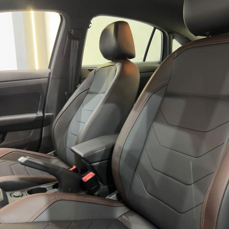 VOLKSWAGEN Virtus 1.0 4P 200 TSI FLEX HIGHLINE AUTOM�TICO, Foto 24