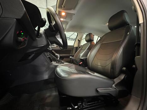 VOLKSWAGEN Virtus 1.0 4P 200 TSI FLEX COMFORTLINE AUTOM�TICO, Foto 7