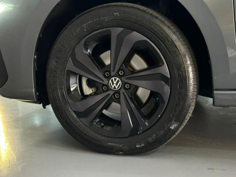 VOLKSWAGEN Virtus 1.0 4P 200 TSI FLEX COMFORTLINE AUTOM�TICO, Foto 22
