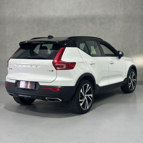 VOLVO XC40 1.5 16V 4P T5 RECHARGE H�BRIDO R-DESIGN GEARTRONIC AUTOM�TICO, Foto 4