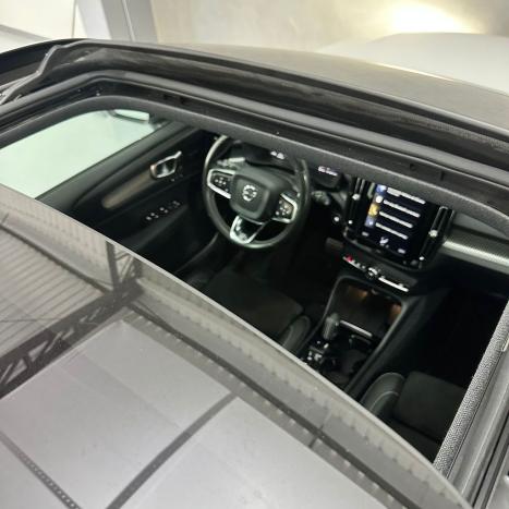 VOLVO XC40 1.5 16V 4P T5 RECHARGE H�BRIDO R-DESIGN GEARTRONIC AUTOM�TICO, Foto 24