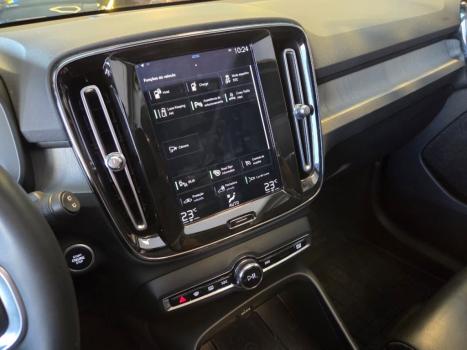 VOLVO XC40 1.5 16V 4P T5 RECHARGE H�BRIDO INSCRIPTION GEARTRONIC AUTOM�TICO, Foto 5