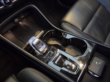 VOLVO XC40 1.5 16V 4P T5 RECHARGE H�BRIDO INSCRIPTION GEARTRONIC AUTOM�TICO, Foto 8