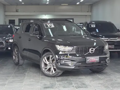 VOLVO XC40 2.0 16V 4P T5 TURBO R-DESIGN AWD GEARTRONIC AUTOM�TICO, Foto 2