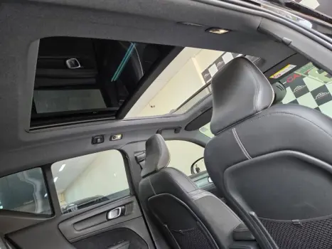 VOLVO XC40 2.0 16V 4P T5 TURBO R-DESIGN AWD GEARTRONIC AUTOM�TICO, Foto 7