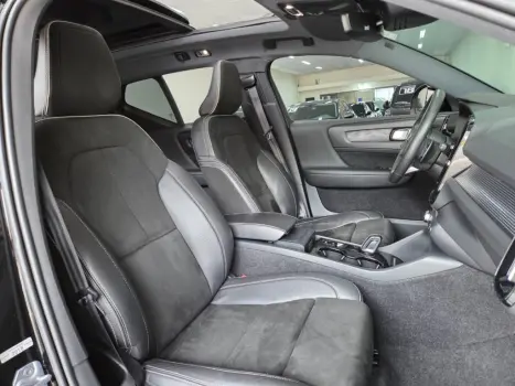 VOLVO XC40 2.0 16V 4P T5 TURBO R-DESIGN AWD GEARTRONIC AUTOM�TICO, Foto 15