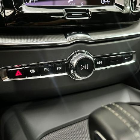 VOLVO XC60 2.0 16V 4P T8 HYBRID R-DESIGN AWD GEARTRONIC AUTOM�TICO, Foto 18